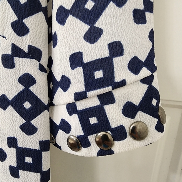 ! 41 Hawthorn Blue & White Stitch Fix Moni Pleated Bib Short Sleeve Top Size M ! - Picture 3 of 5